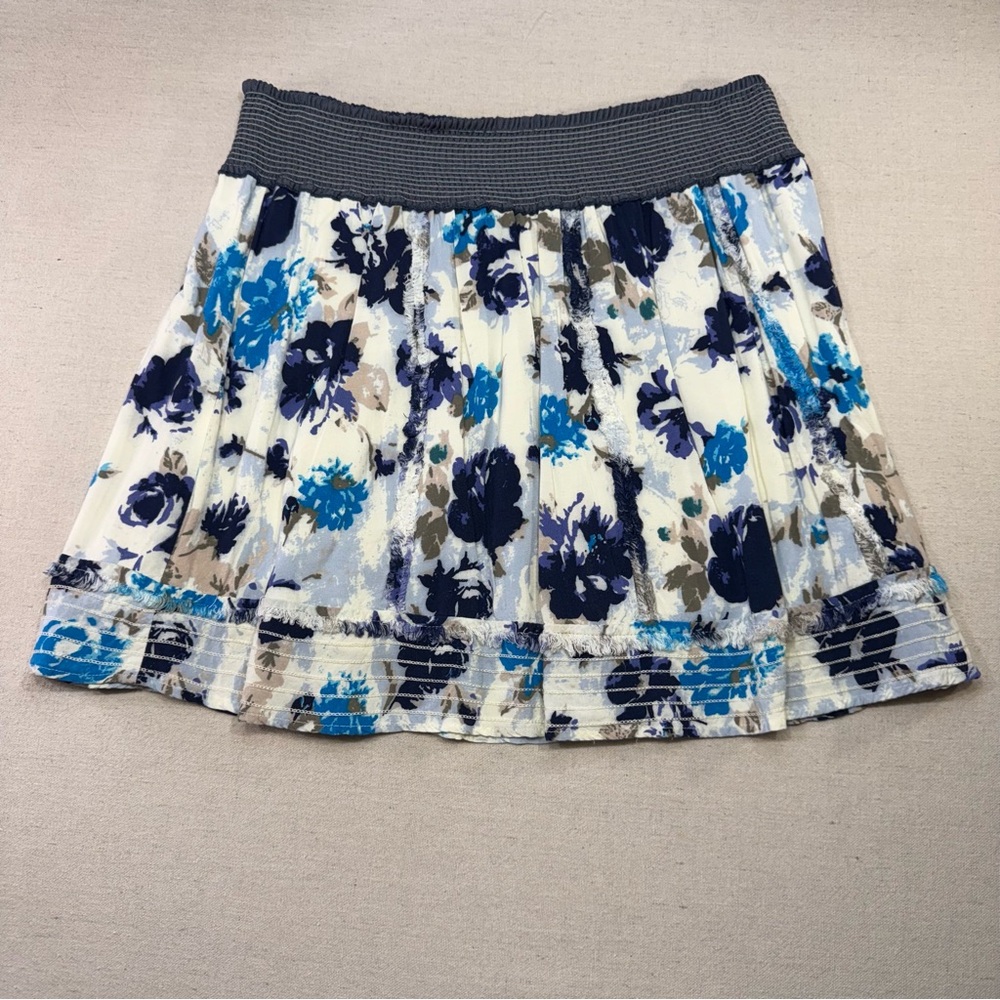 Charlotte Russe - Floral Mini Skirt - Size Large (Juniors)